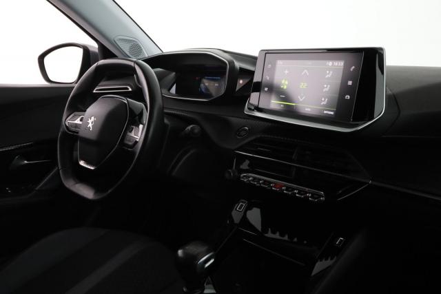 Peugeot 2008 image 9