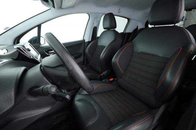 Peugeot 208 image 4