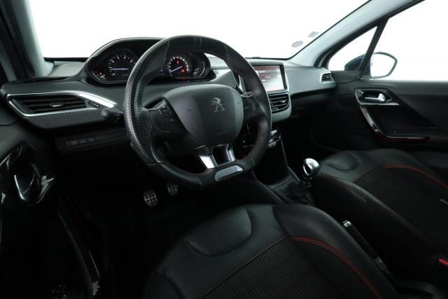 Peugeot 208 image 3