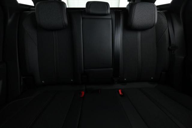 Peugeot 3008 image 8