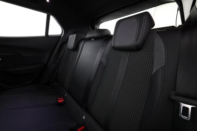 Peugeot 2008 image 9