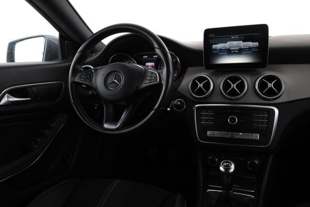 Mercedes Benz Cla image 9