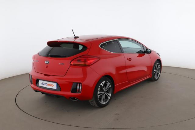Kia Cee'D image 1