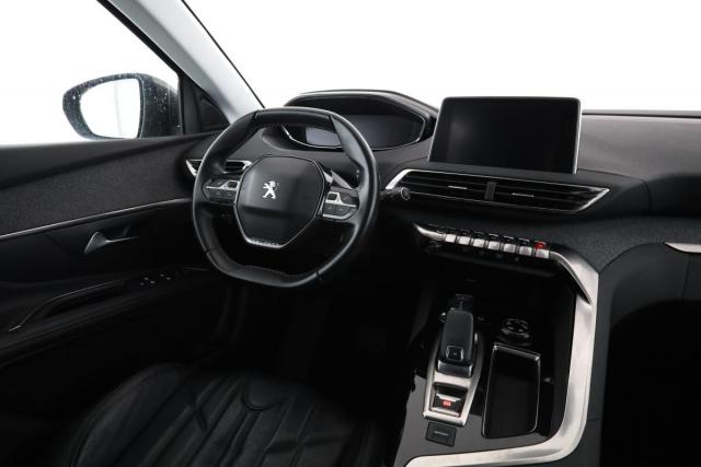 Peugeot 5008 image 1