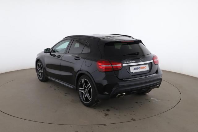 Mercedes Benz Gla image 9