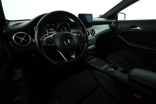Mercedes Benz Gla image 6