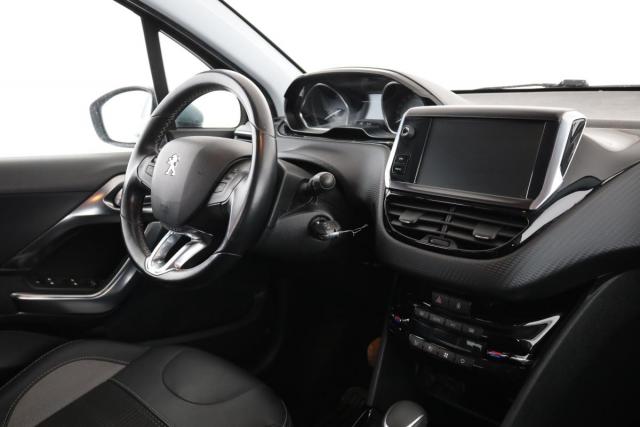 Peugeot 2008 image 4