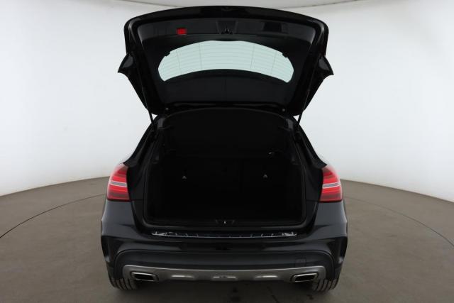 Mercedes Benz Gla image 5