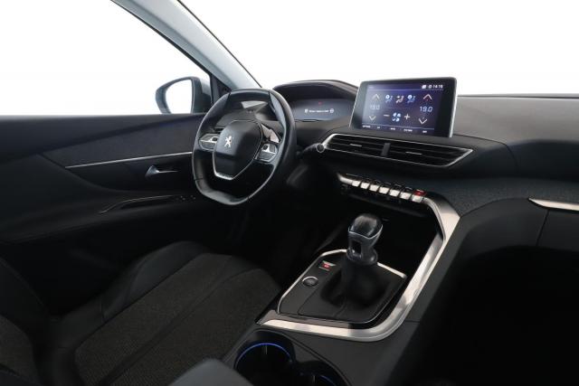 Peugeot 3008 image 8