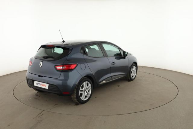 Renault Clio image 9