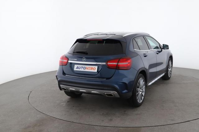 Mercedes Benz Gla image 2