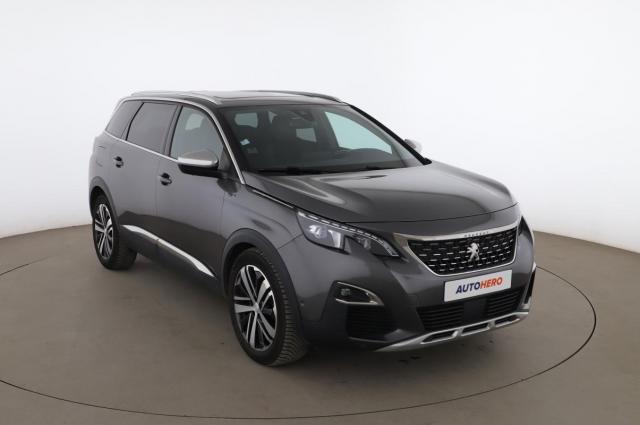 Peugeot 5008 image 1