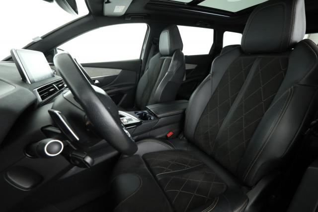 Peugeot 5008 image 2