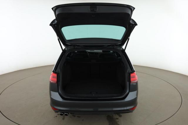 Volkswagen Golf Sw image 9