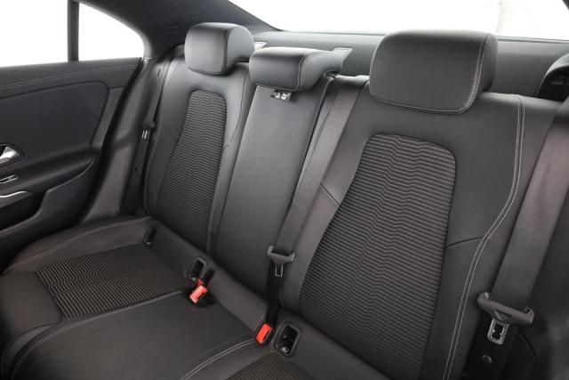 Mercedes Benz Cla image 4