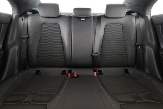 Mercedes Benz Cla image 5