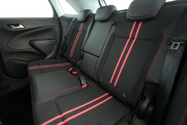 Opel Crossland image 8