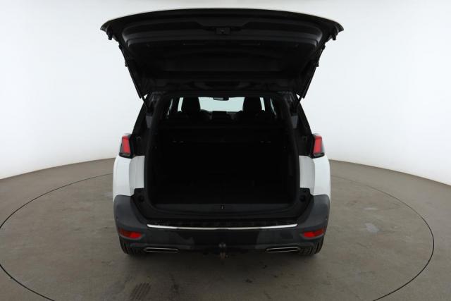Peugeot 5008 image 1