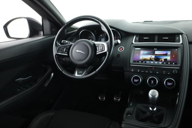 Jaguar E-Pace image 9