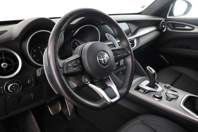 Alfa Romeo Stelvio image 4