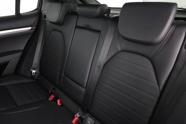 Alfa Romeo Stelvio image 3