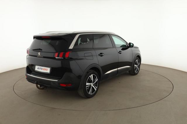 Peugeot 5008 image 4