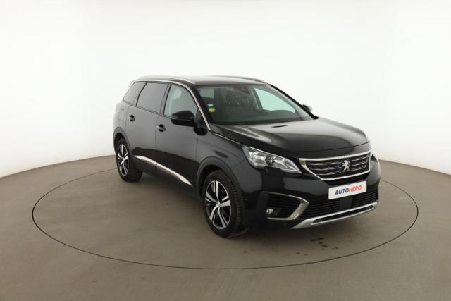 Peugeot 5008 image 1