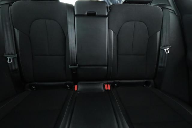 Volvo Xc40 image 8