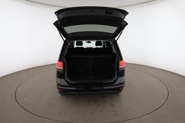 Volkswagen Touran image 1