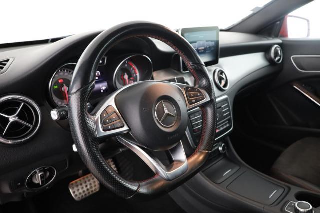 Mercedes Benz Cla image 9