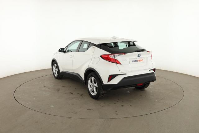 Toyota C-Hr image 9