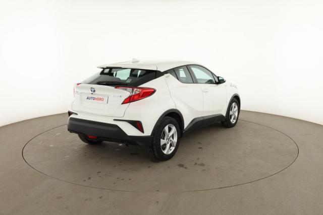Toyota C-Hr image 7