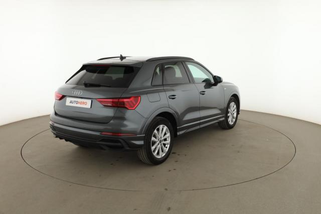 Audi Q3 image 8
