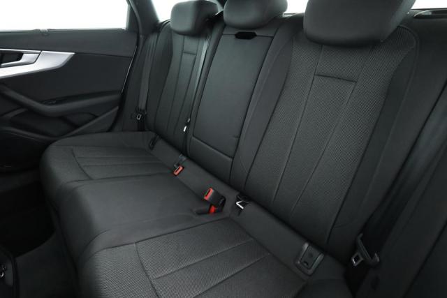 Audi A4 Allroad image 2