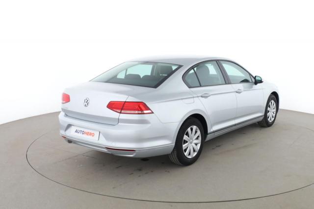 Volkswagen Passat image 4