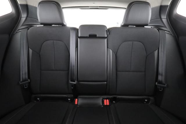 Volvo Xc40 image 8