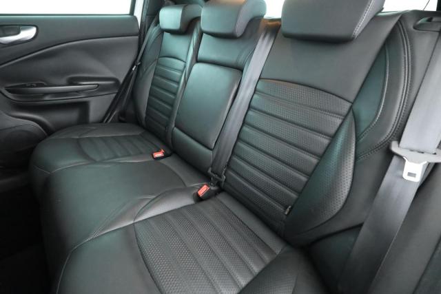 Alfa Romeo Giulietta image 6