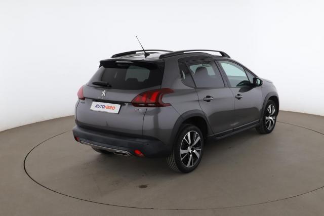 Peugeot 2008 image 2