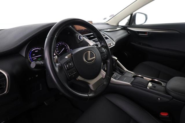 Lexus Nx image 4
