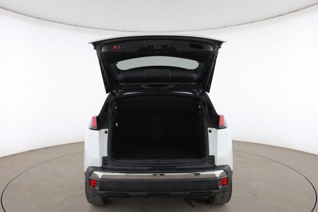 Peugeot 3008 image 2