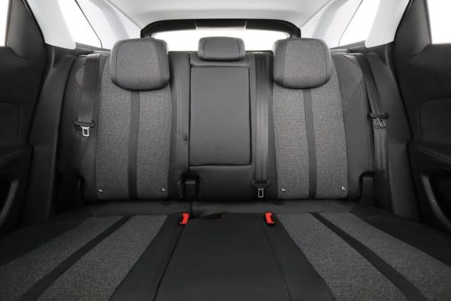 Peugeot 3008 image 6