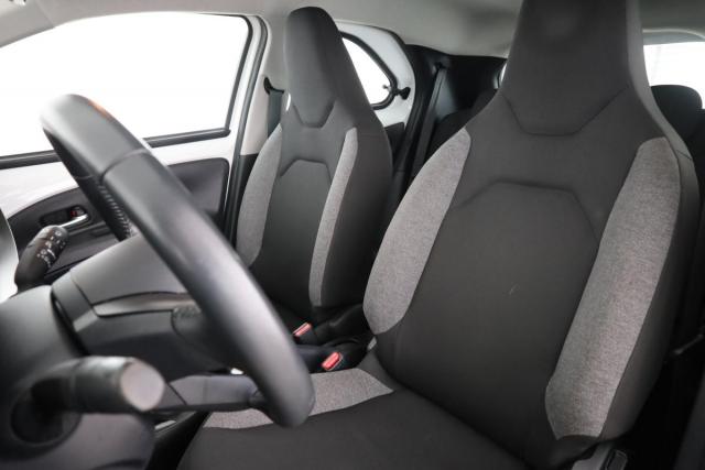 Toyota Aygo X image 9