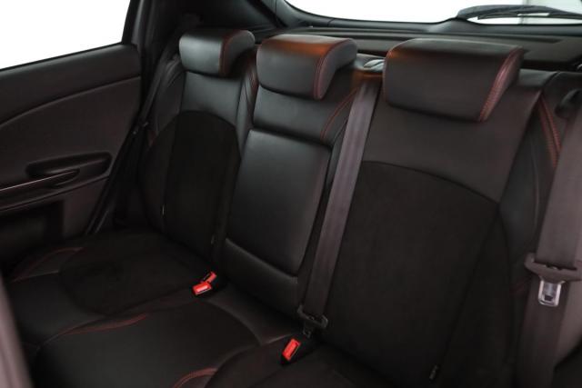 Alfa Romeo Giulietta image 5