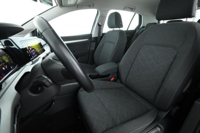 Volkswagen Golf image 9