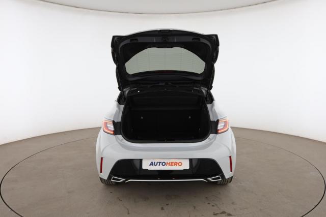 Toyota Corolla image 9