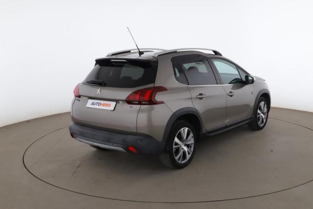 Peugeot 2008 image 6