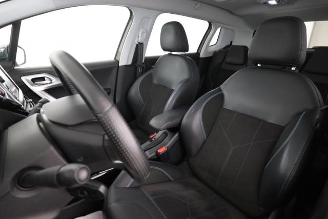 Peugeot 2008 image 9