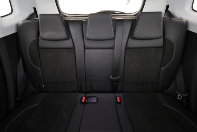 Peugeot 2008 image 2