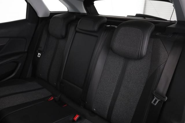 Peugeot 3008 image 1