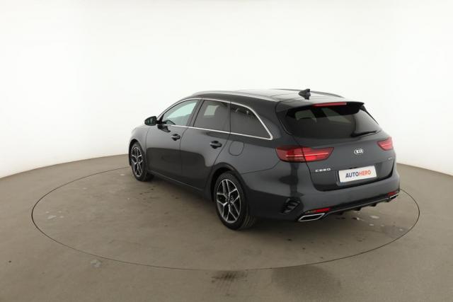 Kia Cee'D_sw image 7